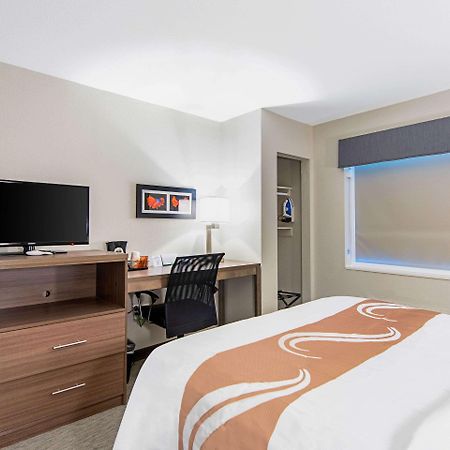 Quality Inn Mishawaka Near Notre Dame Bagian luar foto