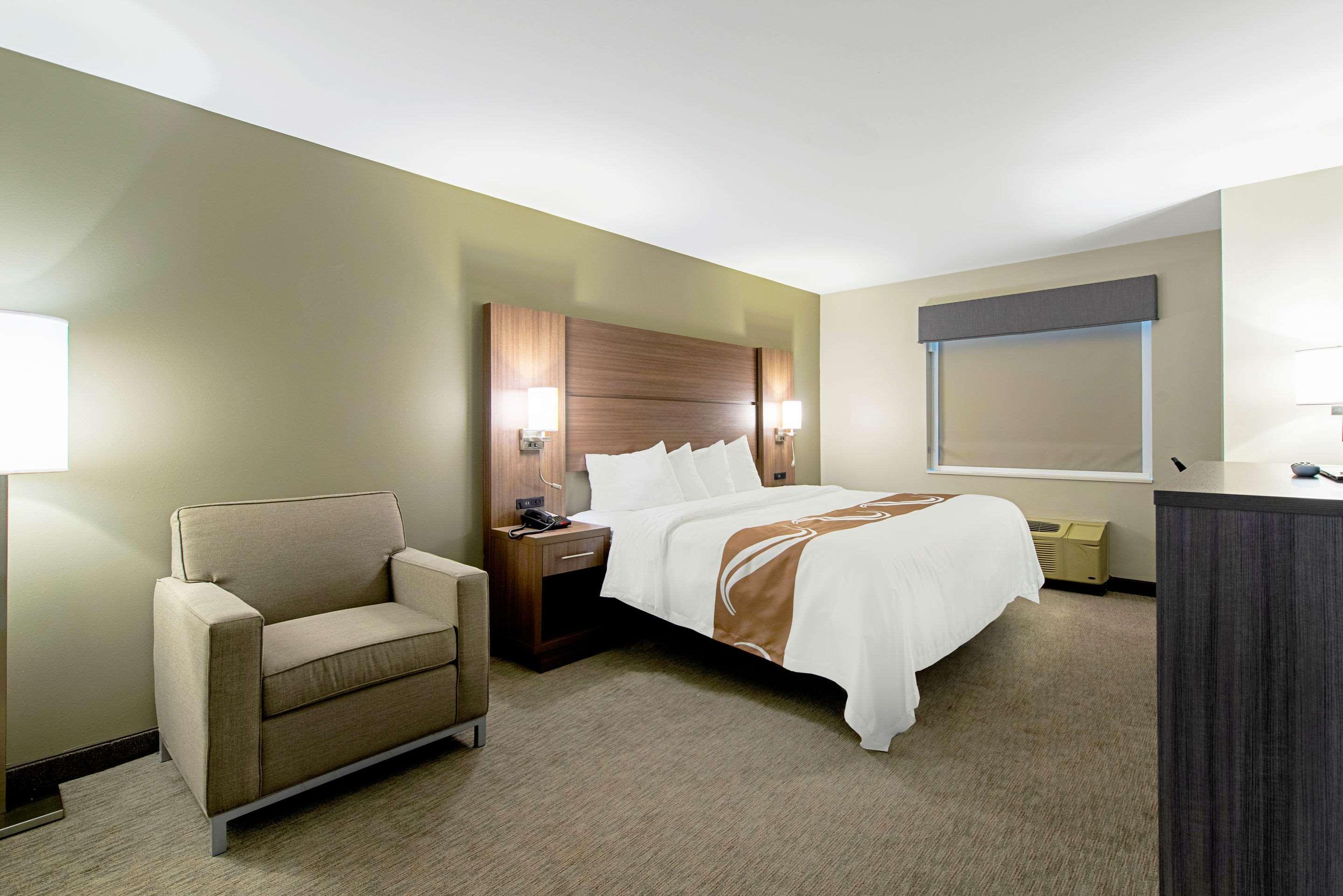Quality Inn Mishawaka Near Notre Dame Bagian luar foto