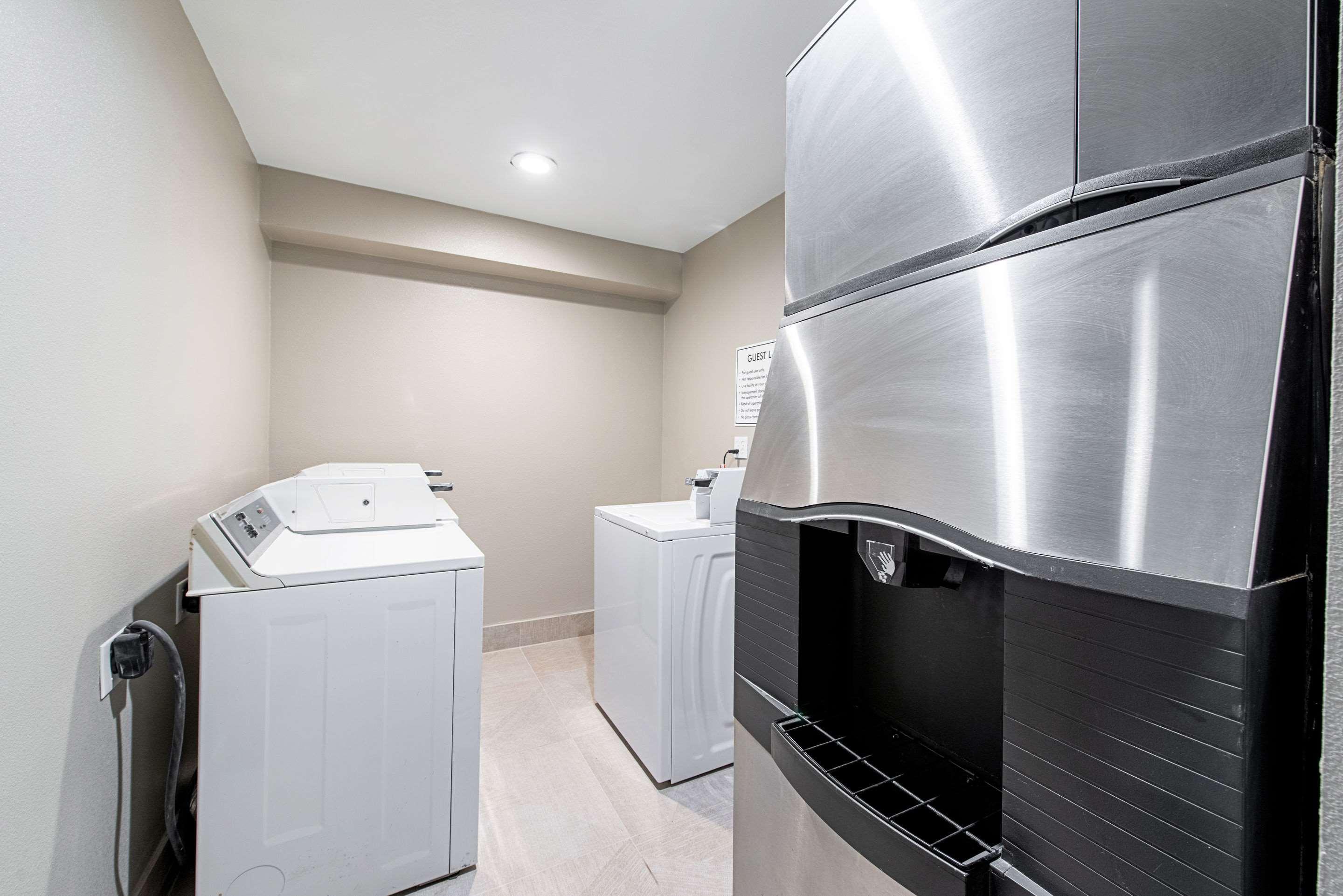 Quality Inn Mishawaka Near Notre Dame Bagian luar foto