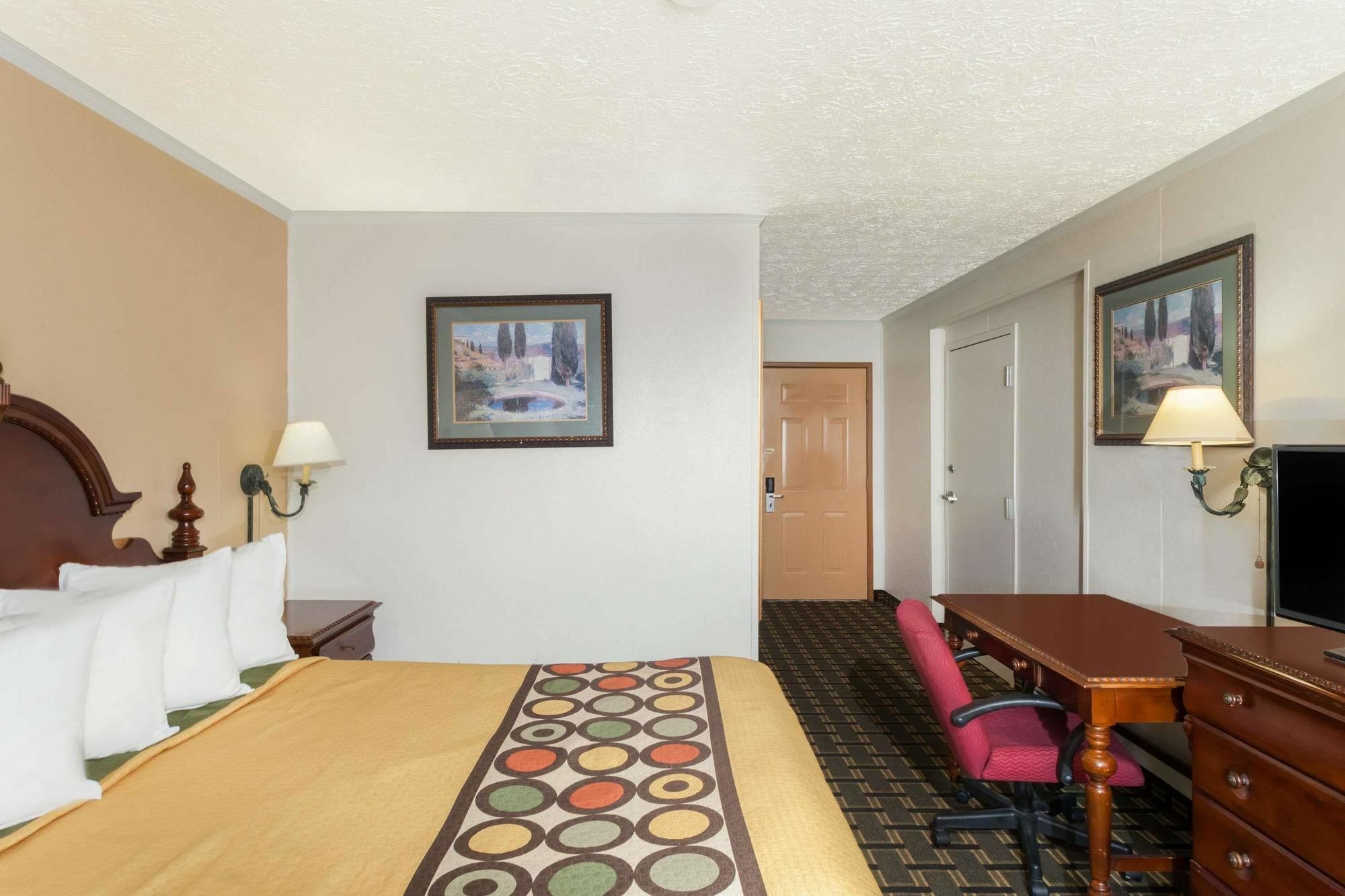 Quality Inn Mishawaka Near Notre Dame Bagian luar foto